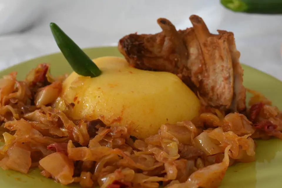 Varza calita cu costita de porc – etapa 2