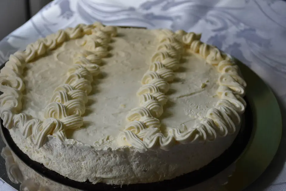 Cheesecake oreo cu capsuni – etapa 12