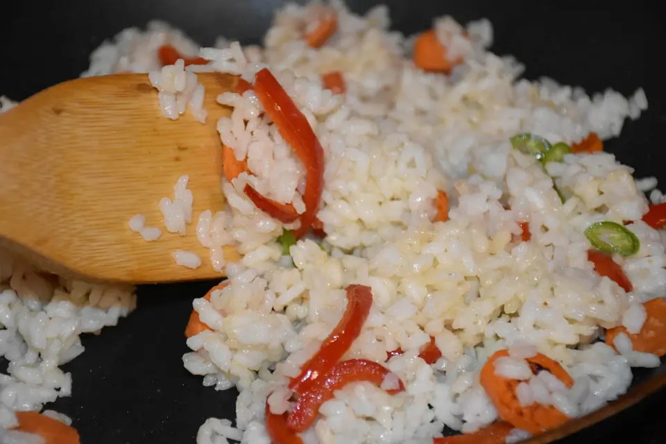 Garnitura de orez cu legume – etapa 7