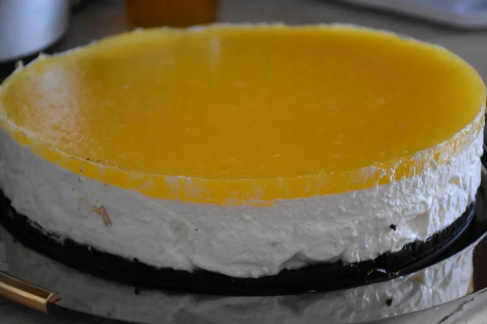 Cheesecake cu portocale si biscuiti oreo – etapa 8