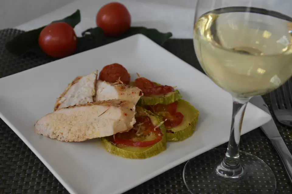 Salata cu piept de pui la cuptor – etapa 8