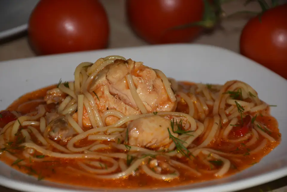 Spaghete cu carne de pui – etapa 1