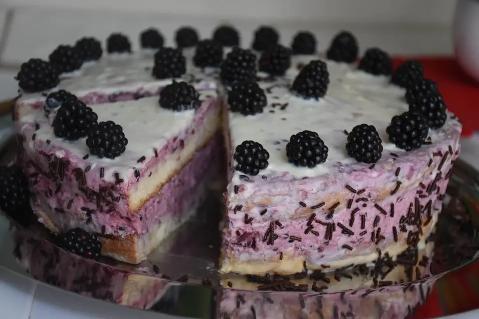 Tort cu mure – etapa 3