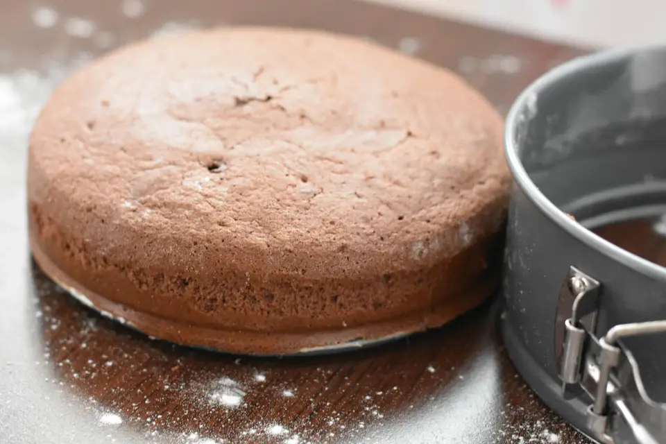 Tort de cacao cu crema mascarpone – etapa 3