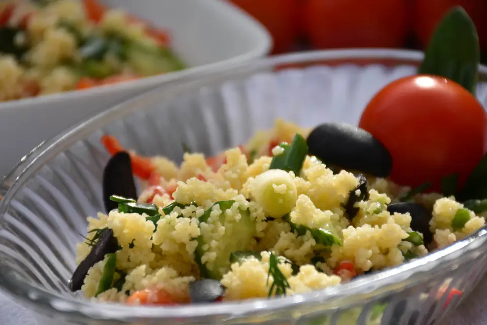 Salata de cus-cus cu legume – etapa 3