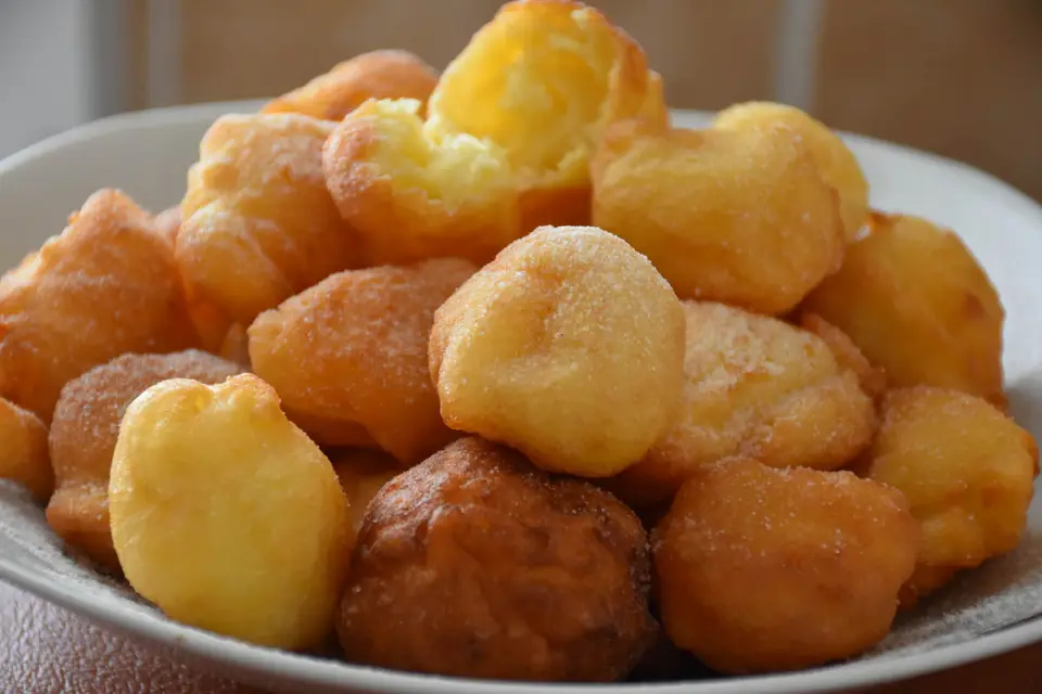 Gogosi pufoase cu iaurt – etapa 2