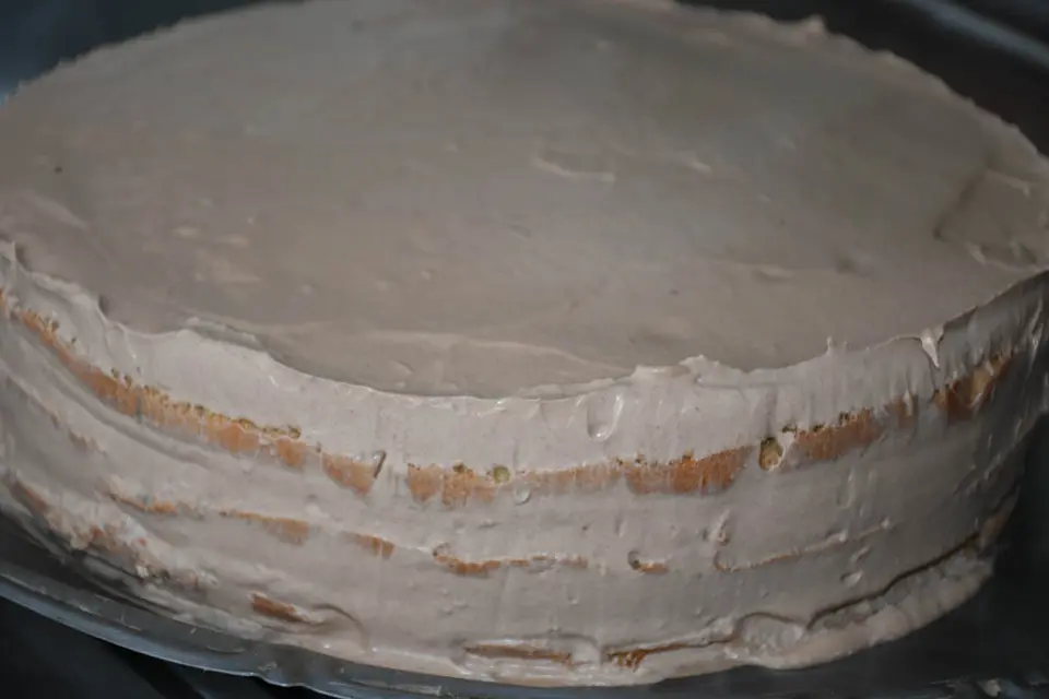 Tort de ciocolata glazurat – etapa 6