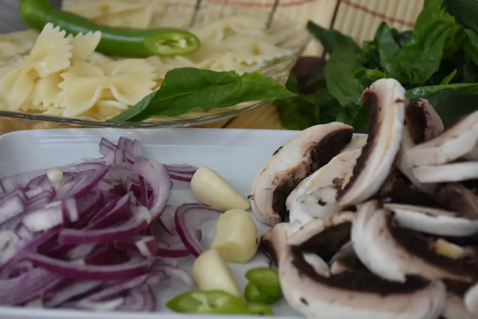 Farfalle cu spanac si ciuperci – etapa 3