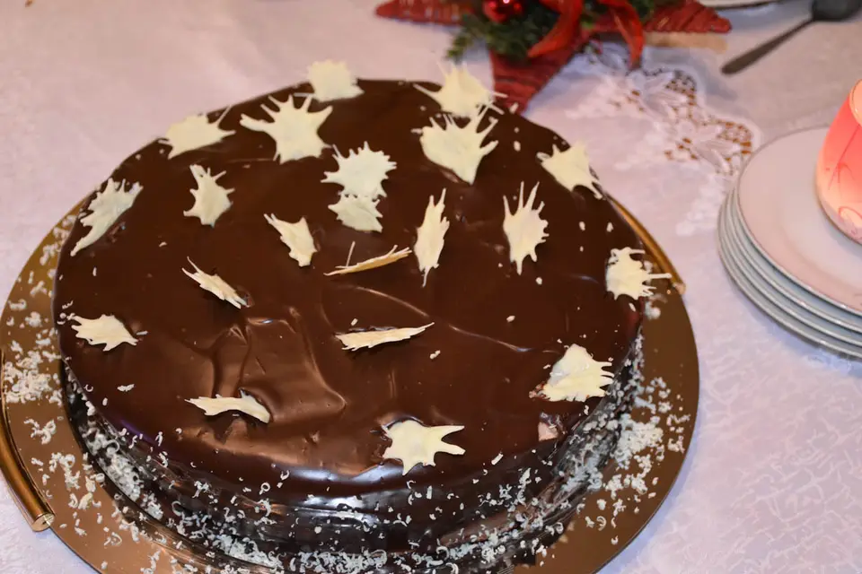 Tort de ciocolata glazurat – etapa 2