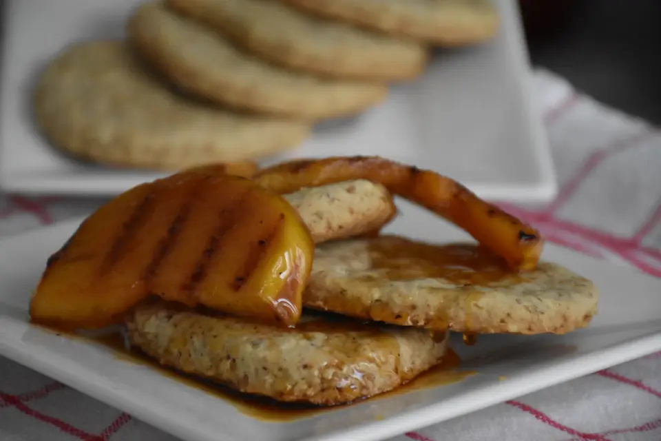 Biscuiti cu ovaz, nuci si gutui caramelizate – etapa 1