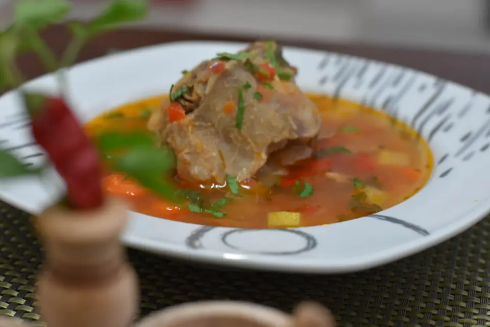 Ciorbă din coada de vițel – etapa 1