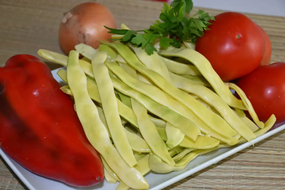Fasole galbena pastai cu carne de porc – etapa 3