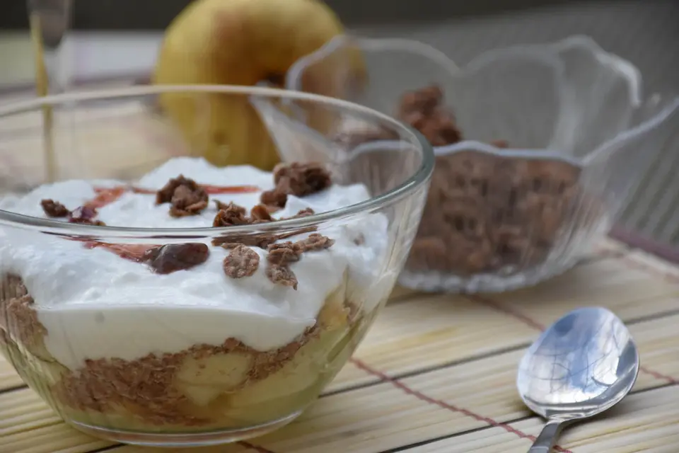 Muesli cu fructe la pahar – etapa 2