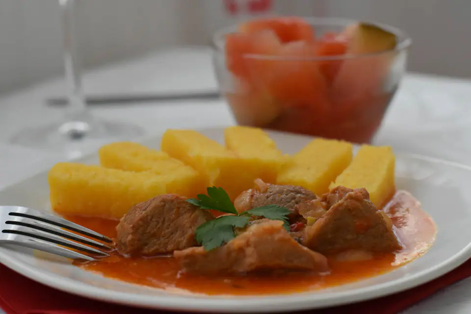 Ostropel de porc – rețetă
