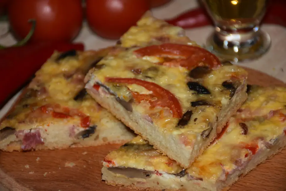 Pizza casei – rețetă