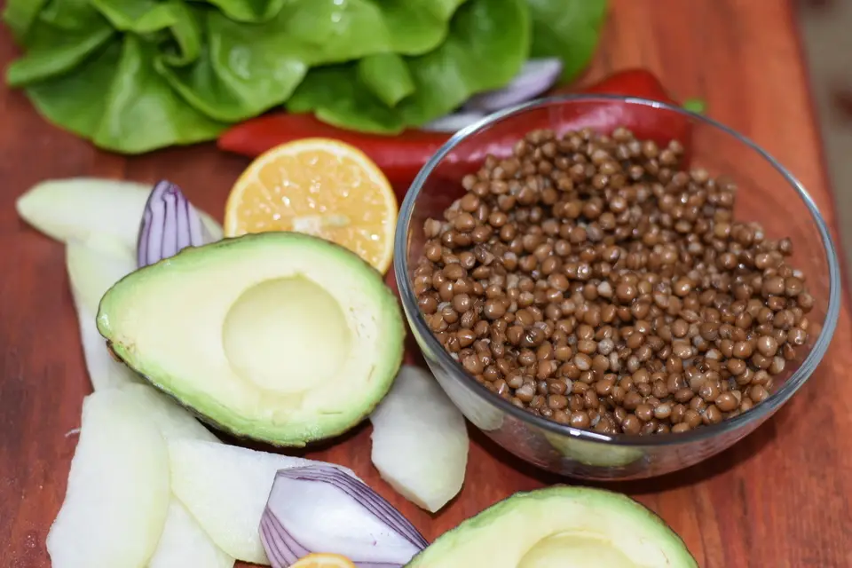 Salata cu linte si avocado – etapa 2