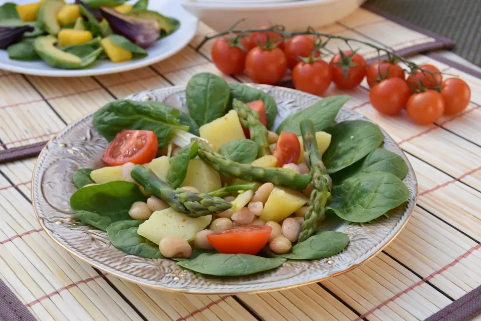 Salata de legume cu spanac – etapa 1