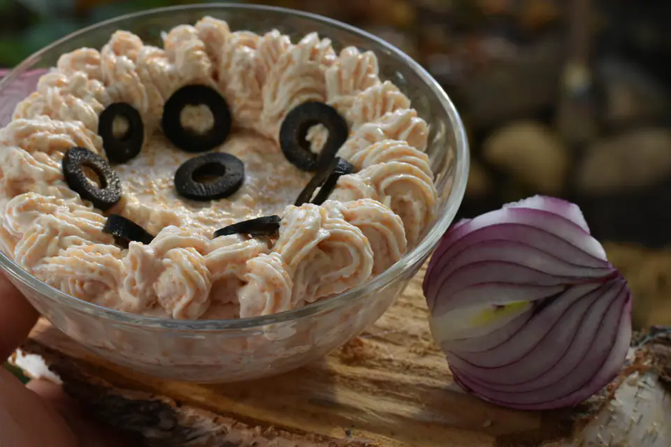 Salata din icre de crap – rețetă