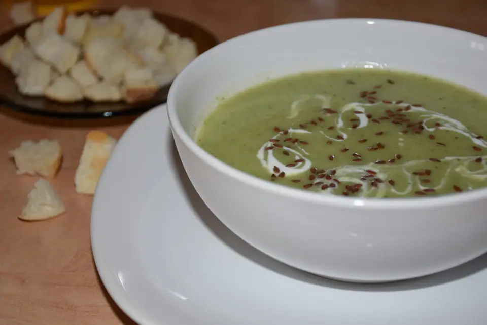 Supa crema de broccoli – rețetă