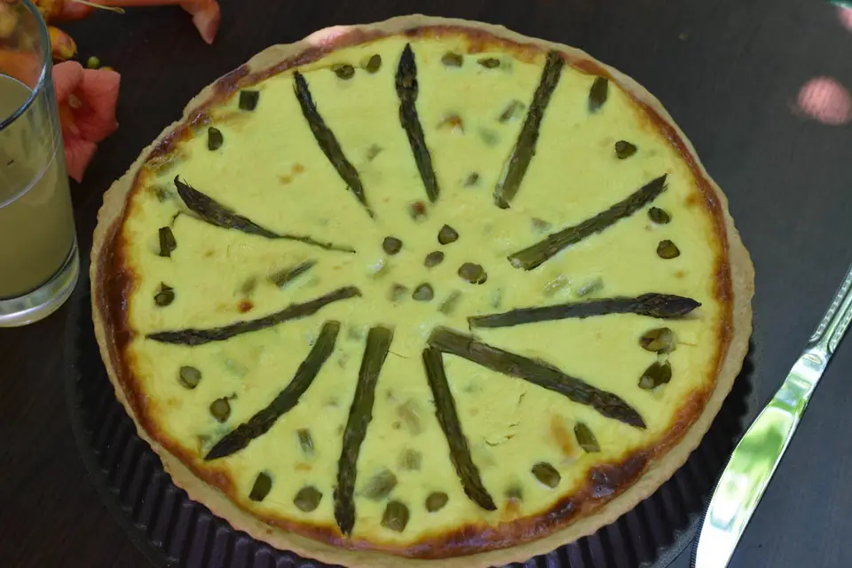 Tarta cu sparanghel – etapa 5