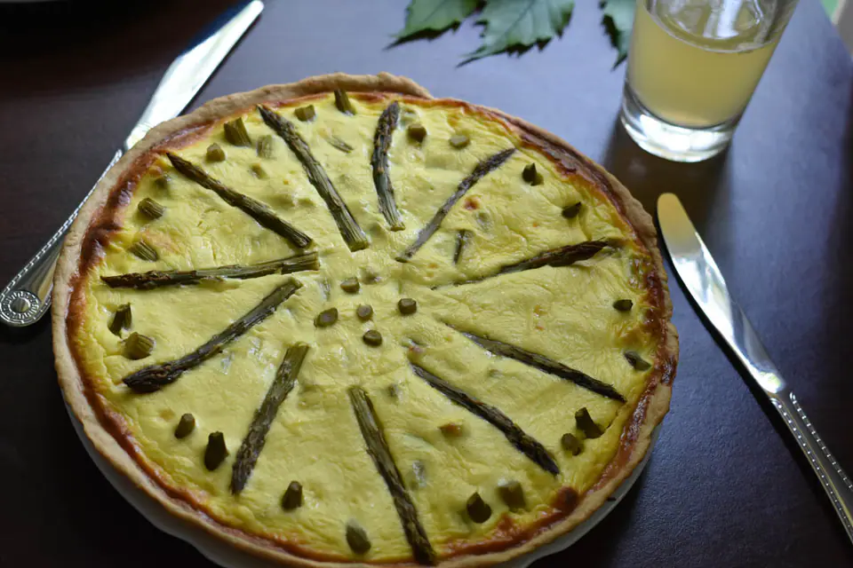 Tarta cu sparanghel – rețetă