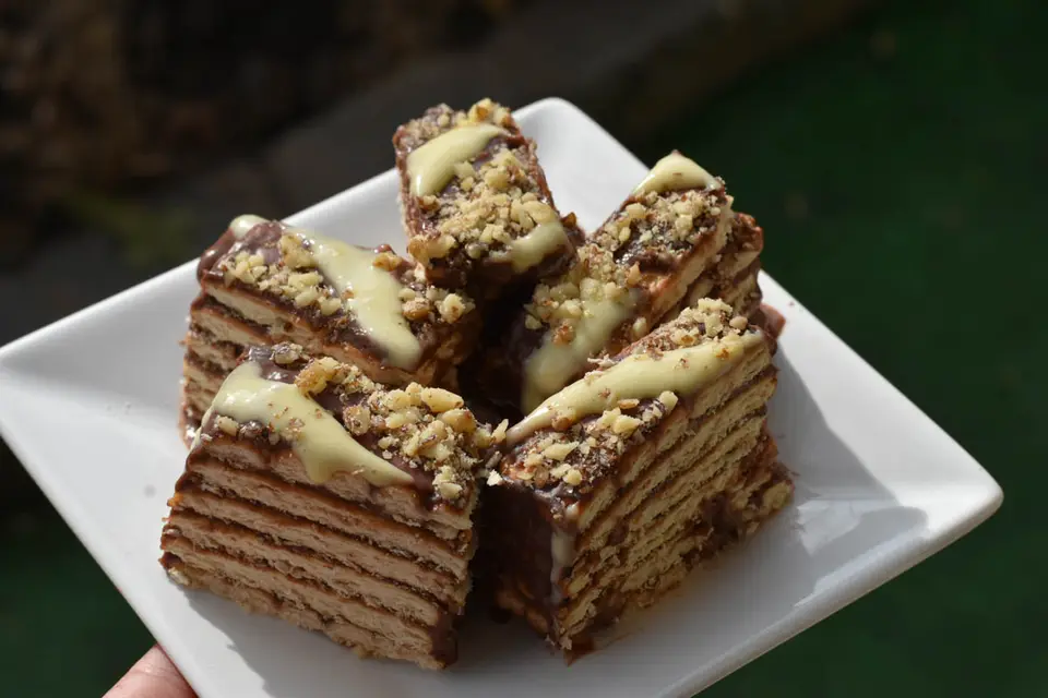 Tort de biscuiți – etapa 1