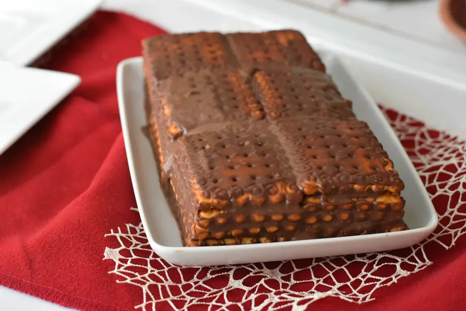 Tort de biscuiți – etapa 5