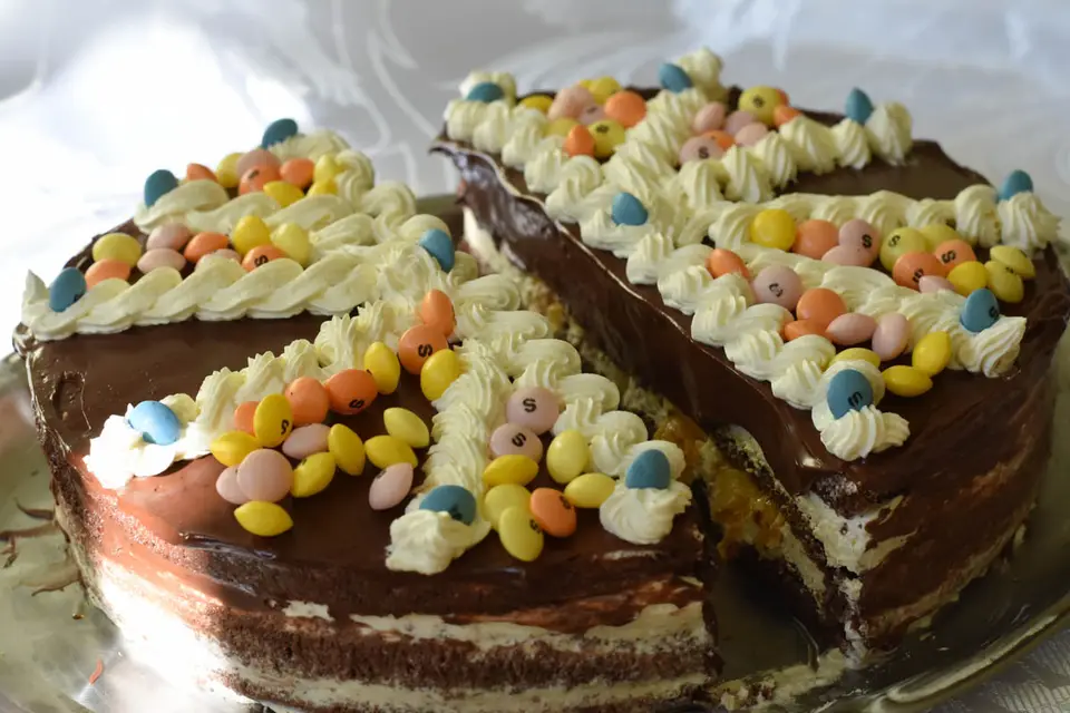 Tort glazurat cu crema mascarpone – etapa 1