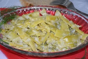 Salata de fasole pastai cu maioneza